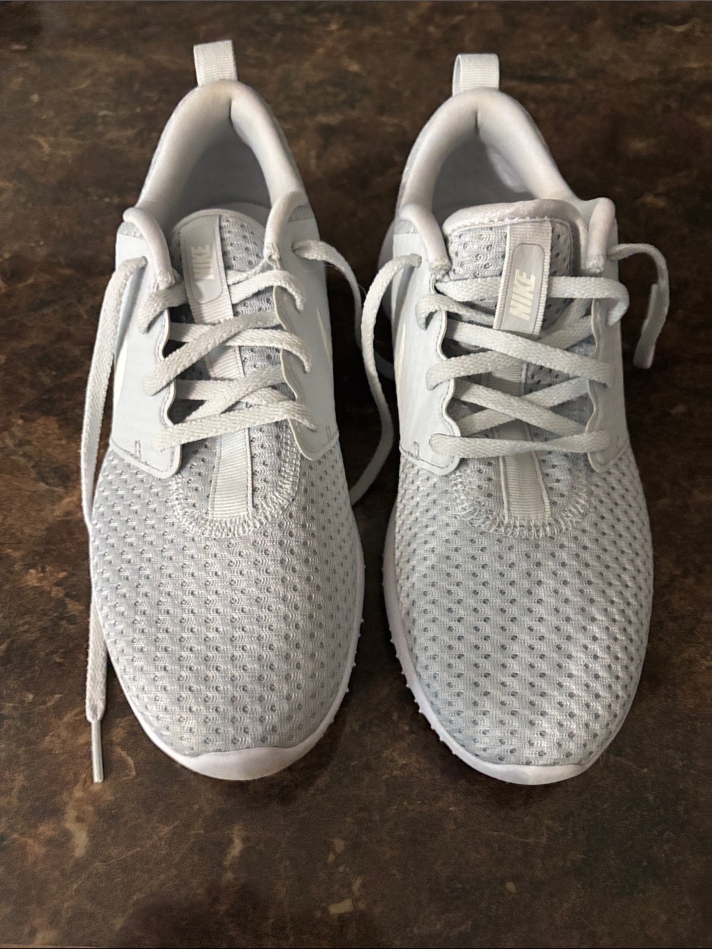 Nike Women’s Light Grey Mesh Athletic Sneakers